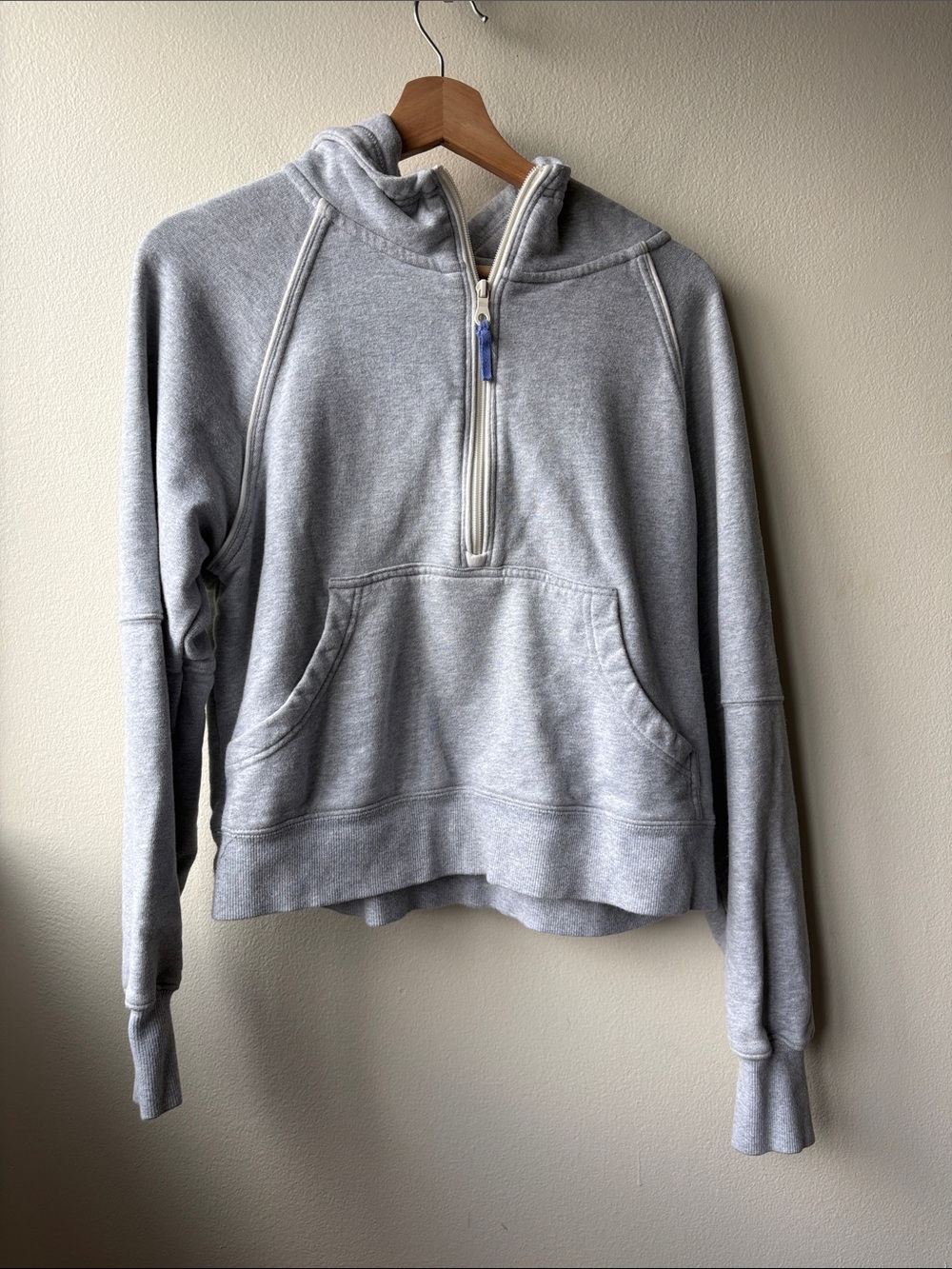 Offline by Aerie Gray 1/4 Zip Hoodie Size Small